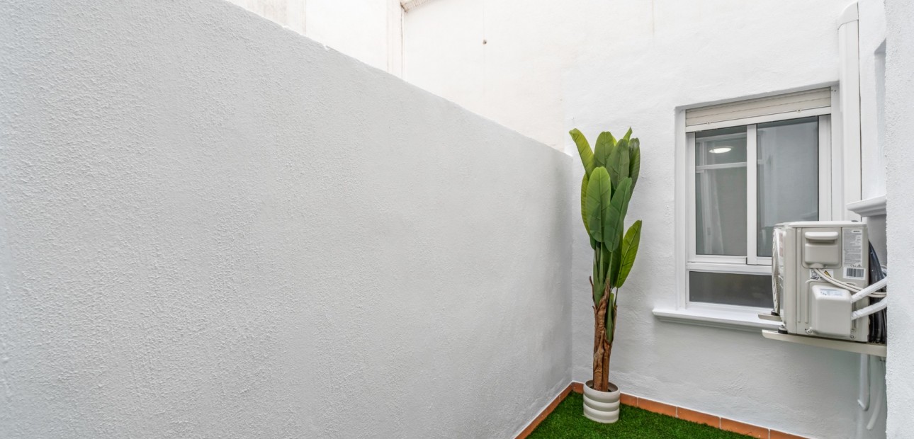 Sale - Apartment / flat -
Orihuela Costa - Playa Flamenca