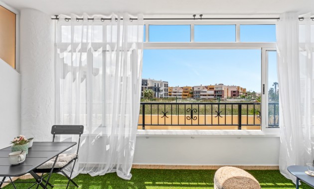 Sale - Apartment / flat -
Orihuela Costa - Playa Flamenca