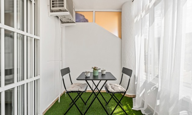 Sale - Apartment / flat -
Orihuela Costa - Playa Flamenca