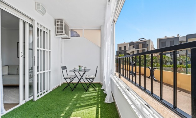 Sale - Apartment / flat -
Orihuela Costa - Playa Flamenca