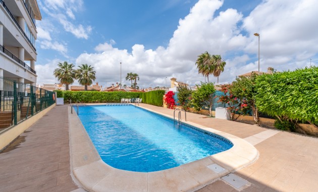 Sale - Apartment / flat -
Orihuela Costa - Playa Flamenca