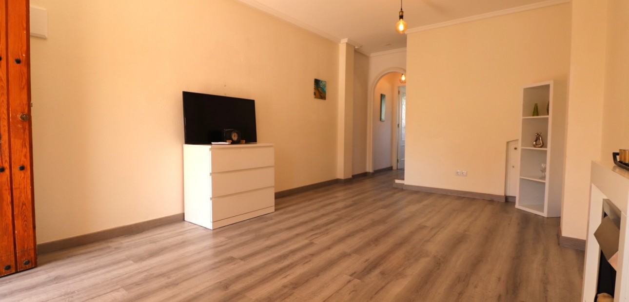 Sale - Townhouse -
Algorfa - Montemar