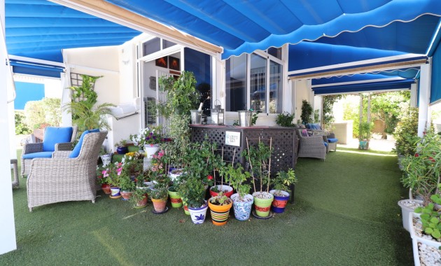 Sale - Detached Villa -
Algorfa - Montebello
