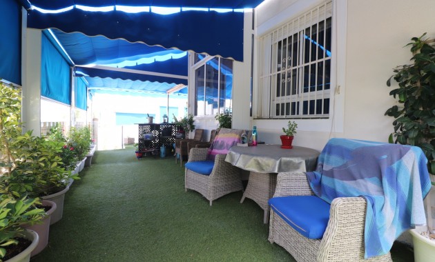 Sale - Detached Villa -
Algorfa - Montebello
