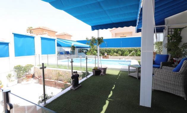 Sale - Detached Villa -
Algorfa - Montebello