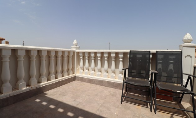 Sale - Detached Villa -
Algorfa - Montebello