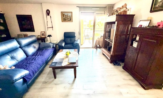 Sale - Apartment / flat -
Orihuela Costa - La Zenia
