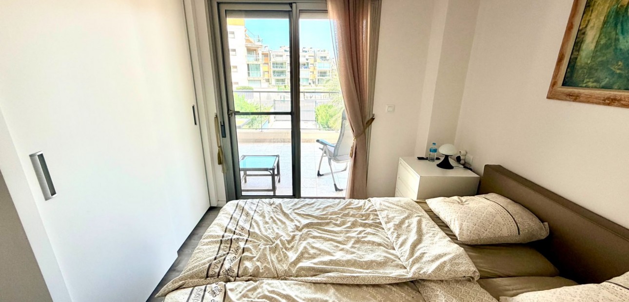 Sale - Apartment / flat -
Orihuela Costa - La Zenia