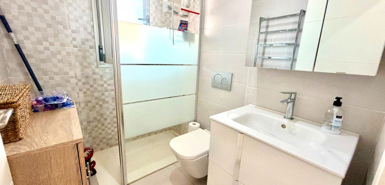 Sale - Apartment / flat -
Orihuela Costa - La Zenia
