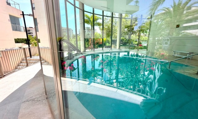 Sale - Apartment / flat -
Orihuela Costa - La Zenia