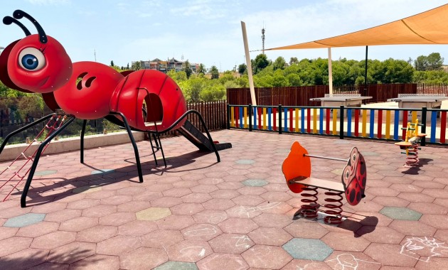 Sale - Apartment / flat -
Orihuela Costa - La Zenia