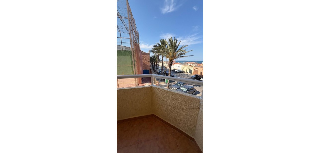 Sale - Apartment / flat -
Guardamar del Segura - Pueblo