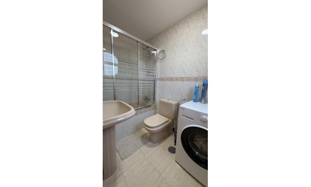Sale - Apartment / flat -
Guardamar del Segura - Pueblo