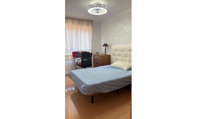 Sale - Apartment / flat -
Guardamar del Segura - Pueblo