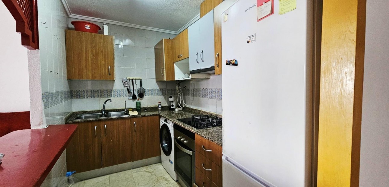 Sale - Apartment / flat -
Torrevieja - Habaneras