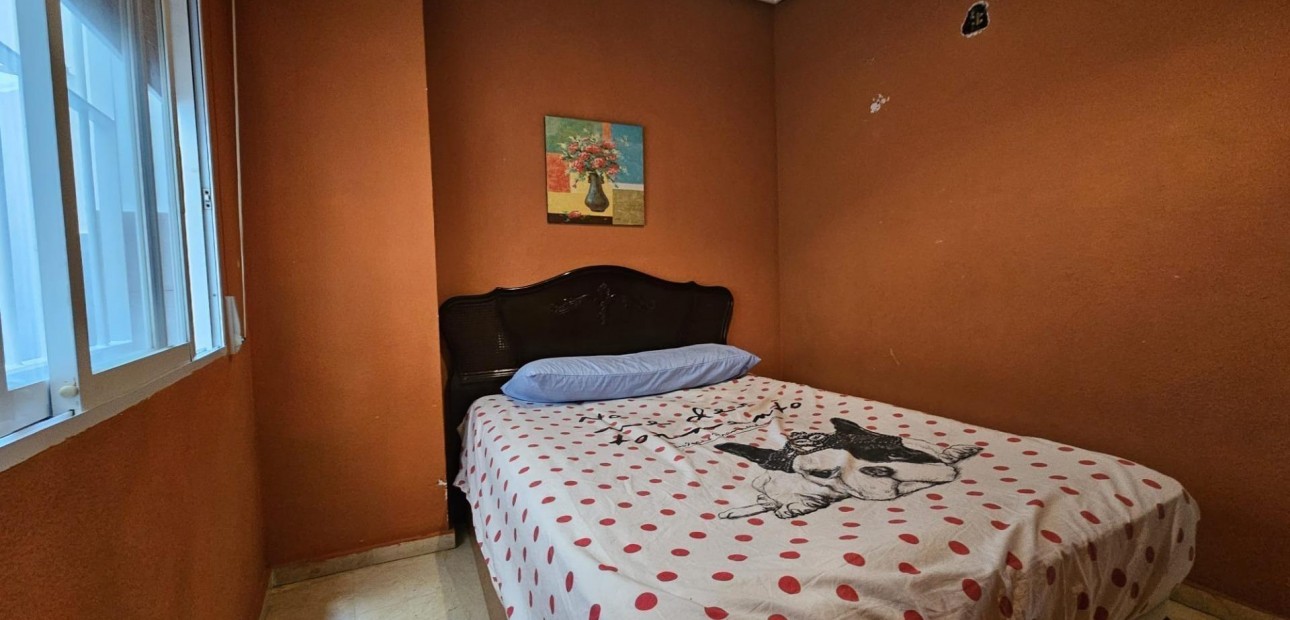 Sale - Apartment / flat -
Torrevieja - Habaneras