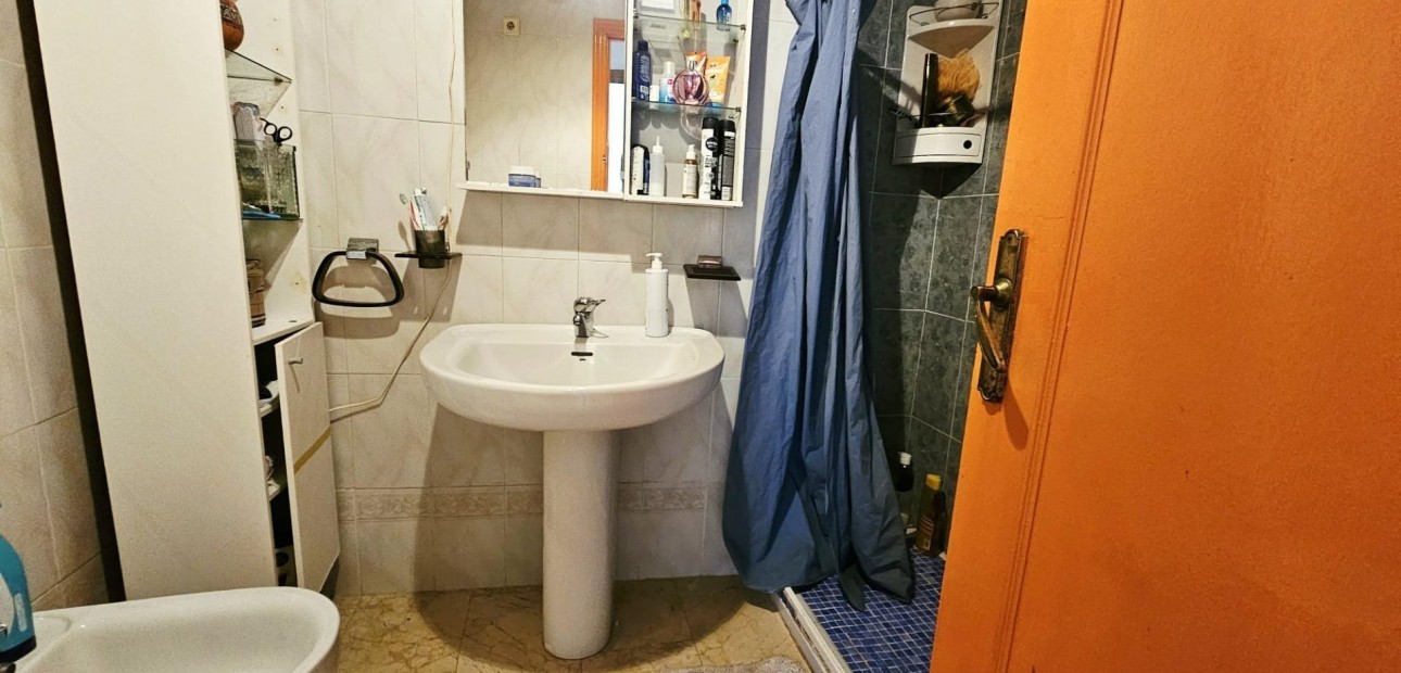 Sale - Apartment / flat -
Torrevieja - Habaneras