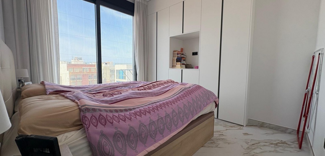 Sale - Penthouse -
Guardamar del Segura - Pueblo