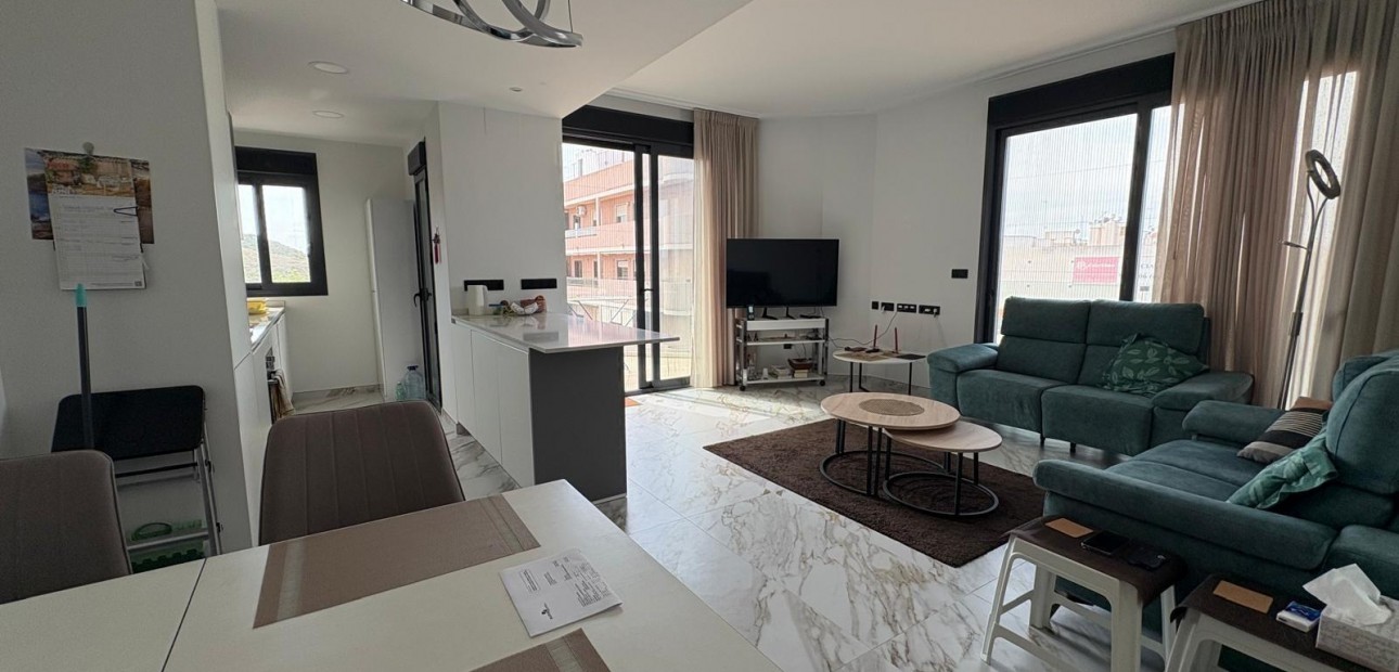 Sale - Penthouse -
Guardamar del Segura - Pueblo