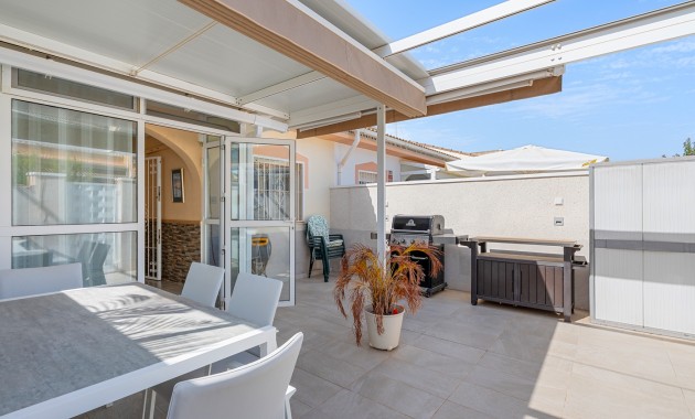 Sale - Bungalow -
Ciudad Quesada - Doña Pepa