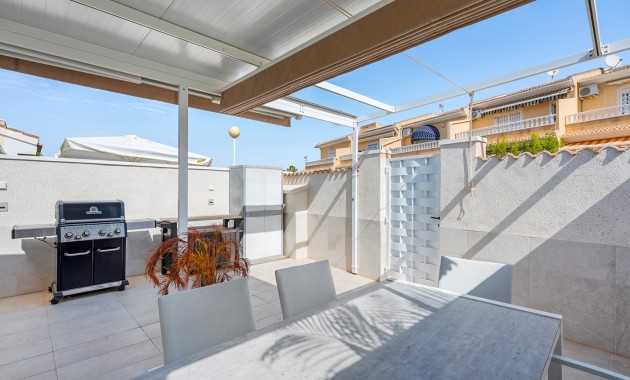 Sale - Bungalow -
Ciudad Quesada - Doña Pepa