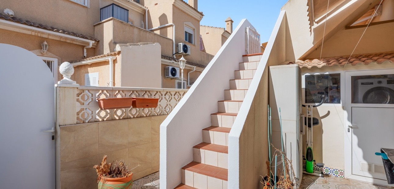 Sale - Bungalow -
Ciudad Quesada - Doña Pepa