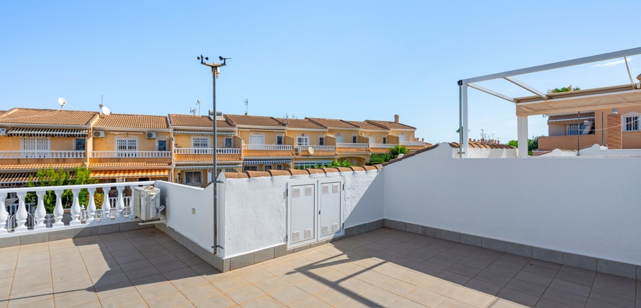 Sale - Bungalow -
Ciudad Quesada - Doña Pepa