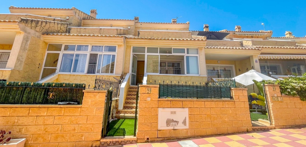 Sale - Townhouse -
Orihuela Costa - Punta Prima