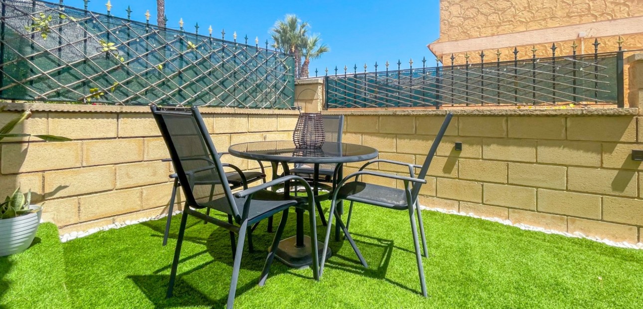 Sale - Townhouse -
Orihuela Costa - Punta Prima