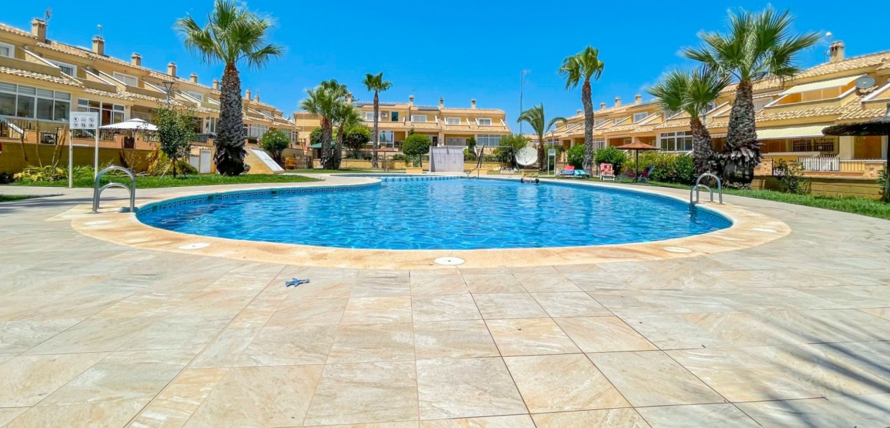 Sale - Townhouse -
Orihuela Costa - Punta Prima