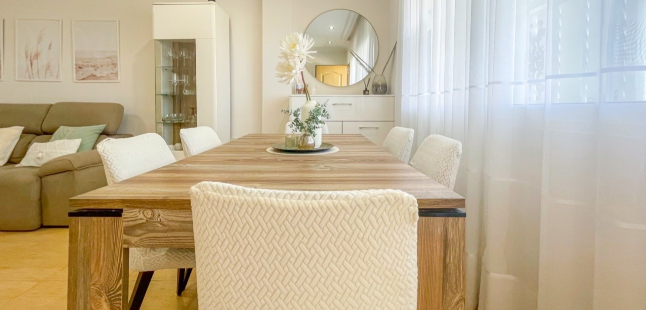 Sale - Townhouse -
Orihuela Costa - Punta Prima