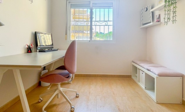 Sale - Townhouse -
Orihuela Costa - Punta Prima