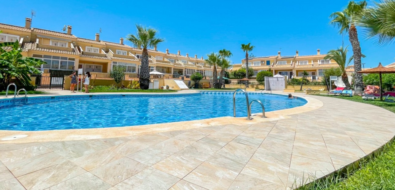 Sale - Townhouse -
Orihuela Costa - Punta Prima