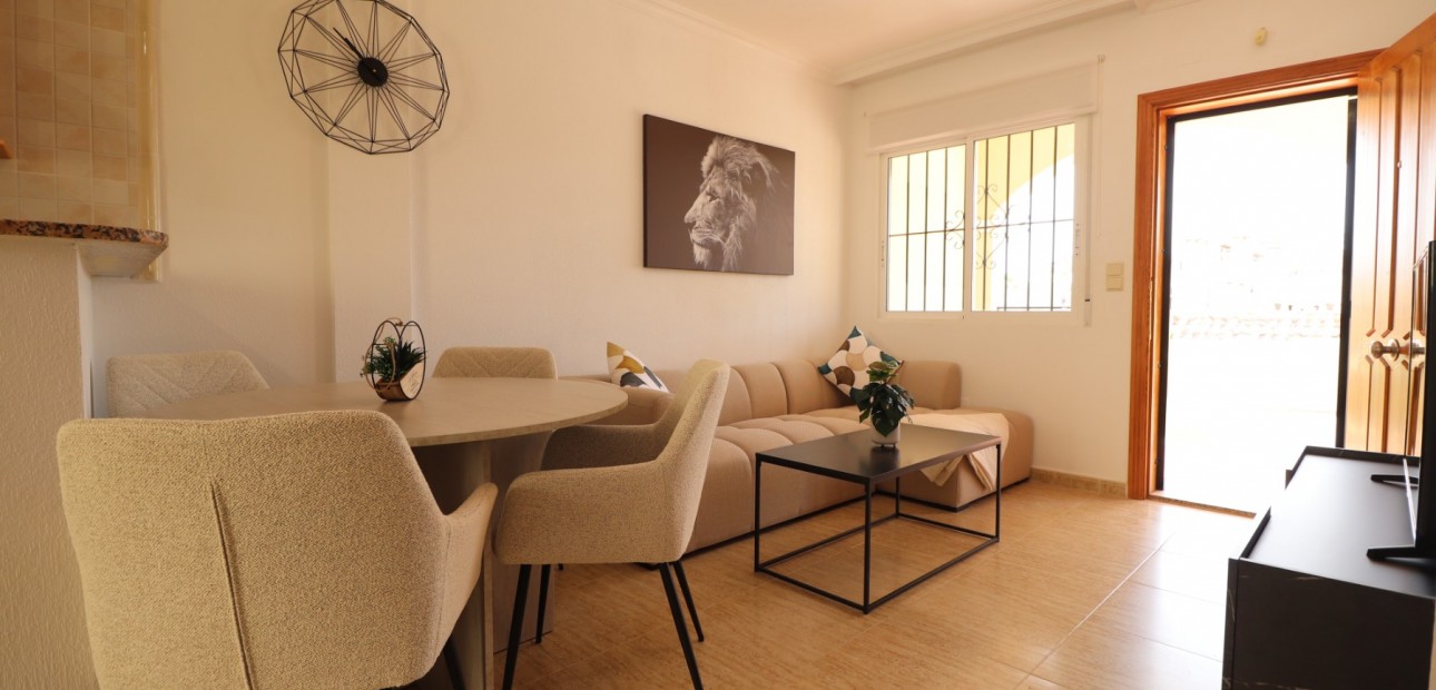 Sale - Bungalow -
Algorfa - Montemar