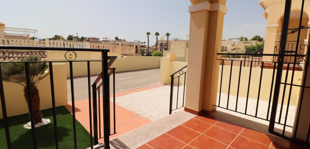 Sale - Bungalow -
Algorfa - Montemar