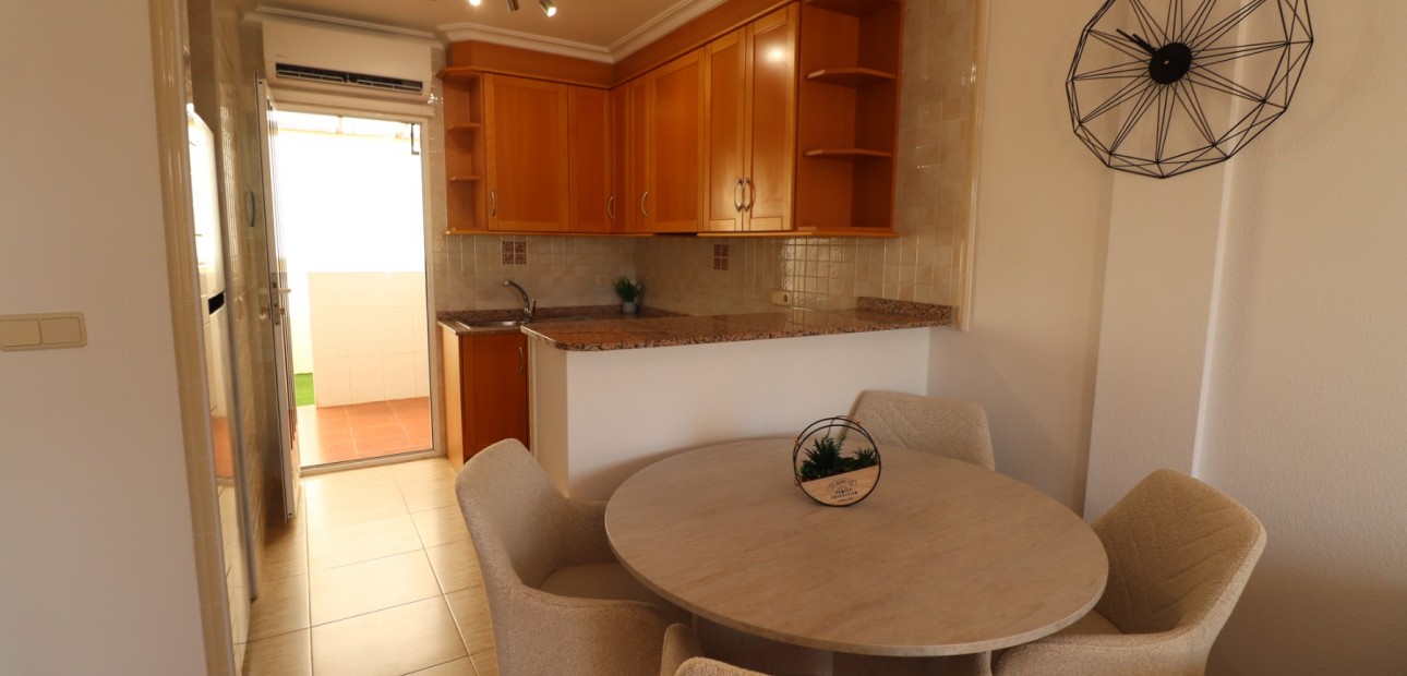 Sale - Bungalow -
Algorfa - Montemar