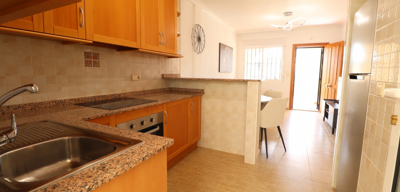 Sale - Bungalow -
Algorfa - Montemar