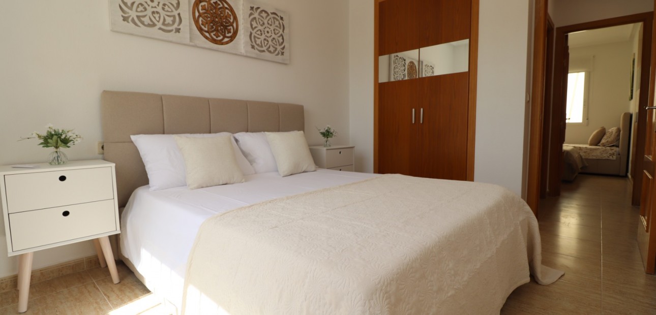 Sale - Bungalow -
Algorfa - Montemar