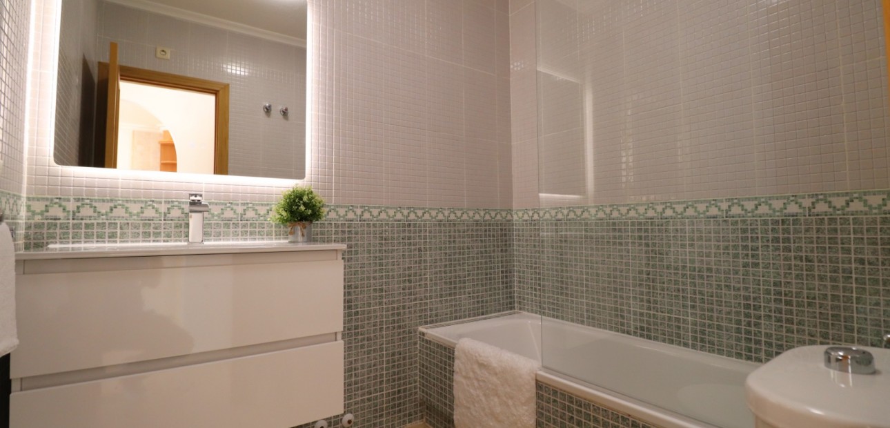 Sale - Bungalow -
Algorfa - Montemar