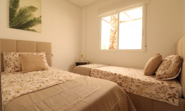Sale - Bungalow -
Algorfa - Montemar