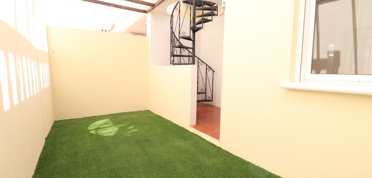 Sale - Bungalow -
Algorfa - Montemar
