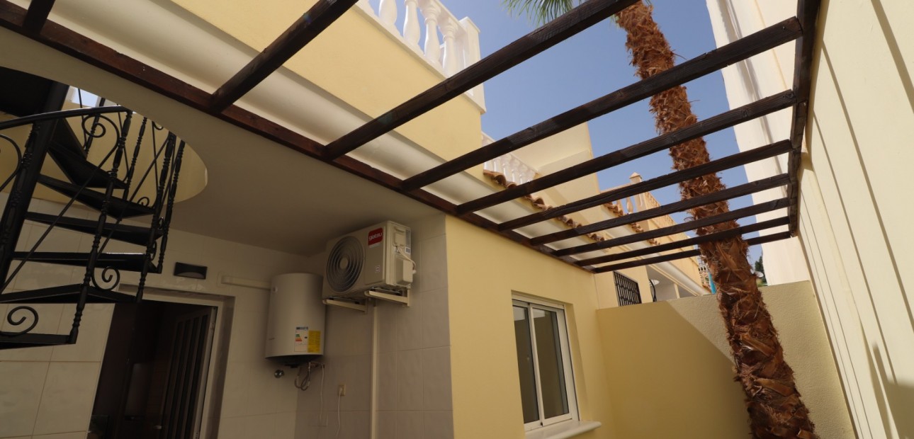 Sale - Bungalow -
Algorfa - Montemar