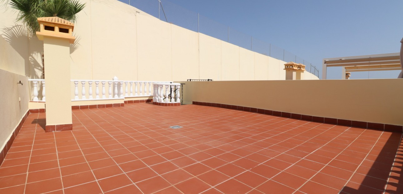 Sale - Bungalow -
Algorfa - Montemar