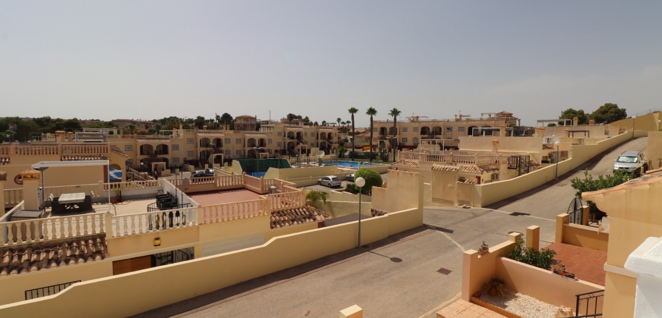 Sale - Bungalow -
Algorfa - Montemar