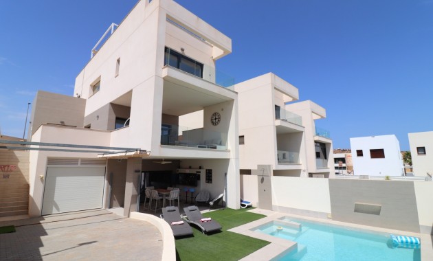 Sale - Detached Villa -
Benijofar - Benijofar - Village
