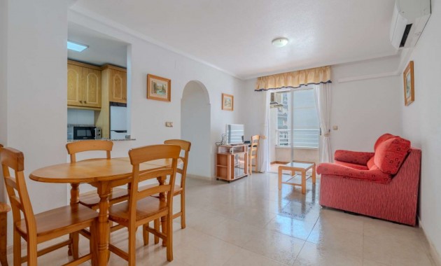 Sale - Apartment / flat -
Torrevieja - El Molino