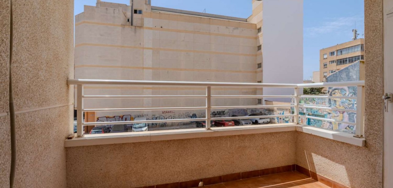 Sale - Apartment / flat -
Torrevieja - El Molino