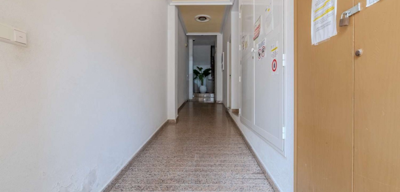 Sale - Apartment / flat -
Torrevieja - El Molino