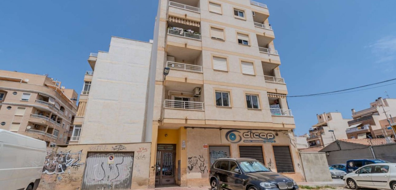 Sale - Apartment / flat -
Torrevieja - El Molino