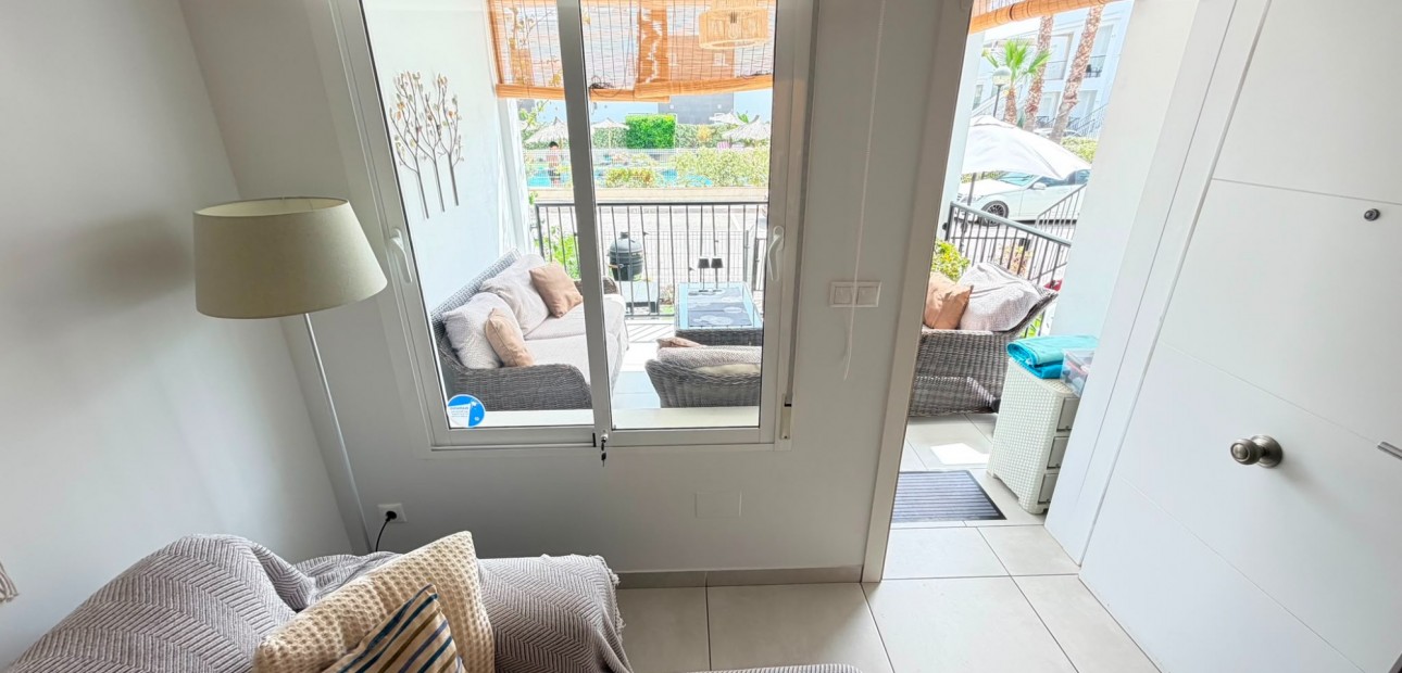 Sale - Apartment / flat -
Torrevieja - Aguas Nuevas